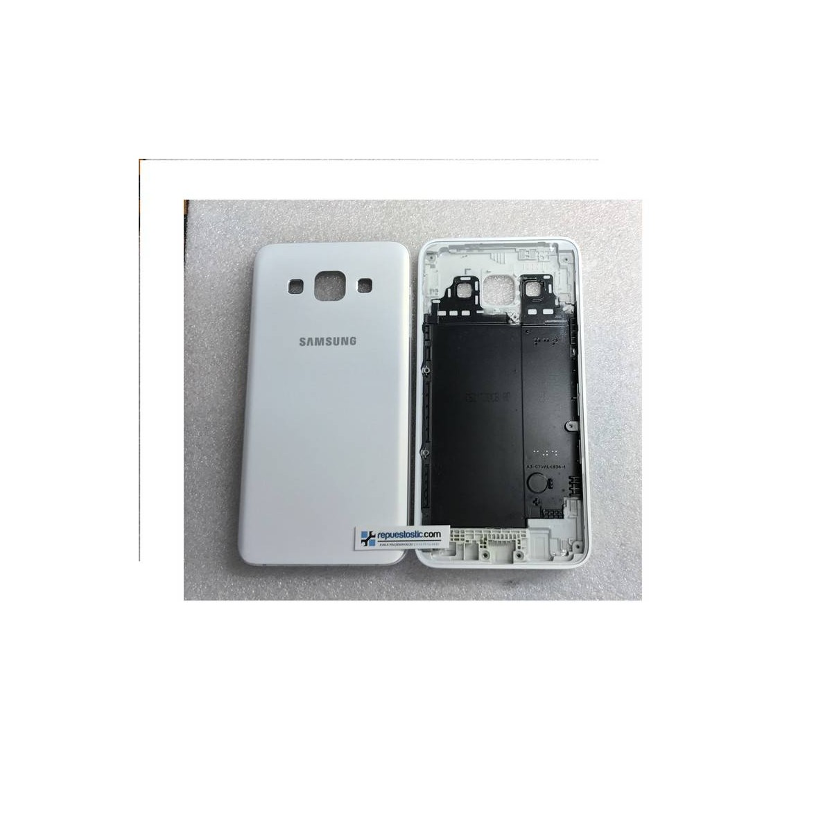 Carcasa trasera para Samsung Galaxy A3, A300F- Blanca Remanufacturada 